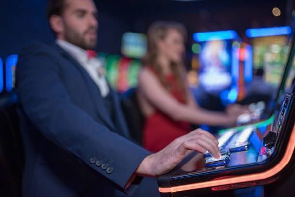 Jenis Slot yang Cocok Buat Menemani Nongkrong
